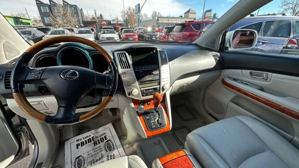 2004 Lexus RX 2nd Gen - Image 8 of 14
