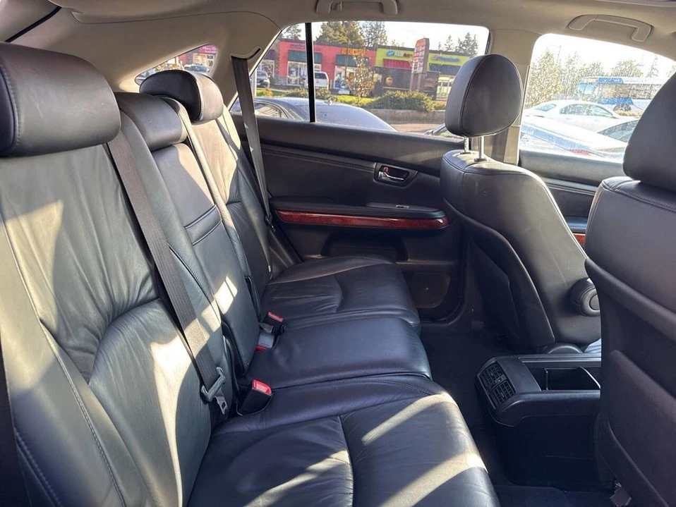 2004 Lexus RX 2nd Gen - Image 6 of 8