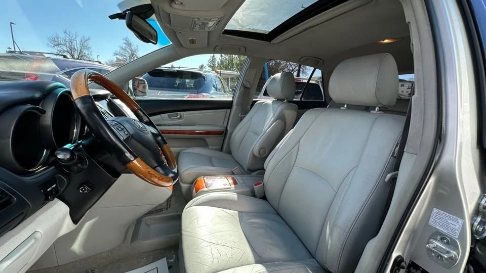 2004 Lexus RX 2nd Gen - Image 7 of 14