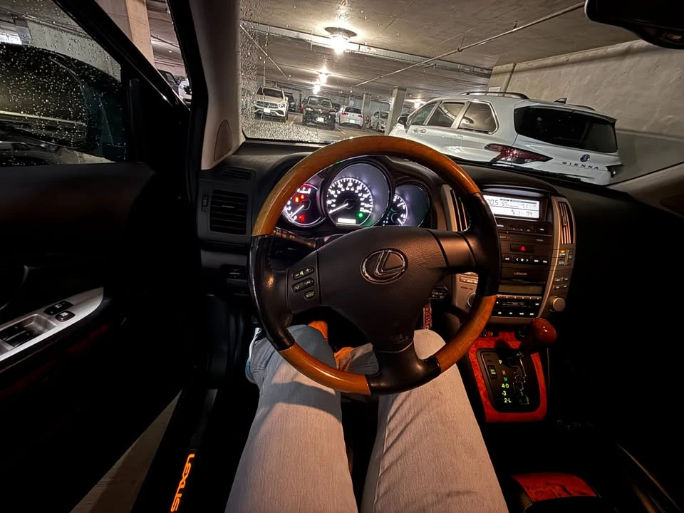 2004 Lexus RX 2nd Gen - Image 17 of 17