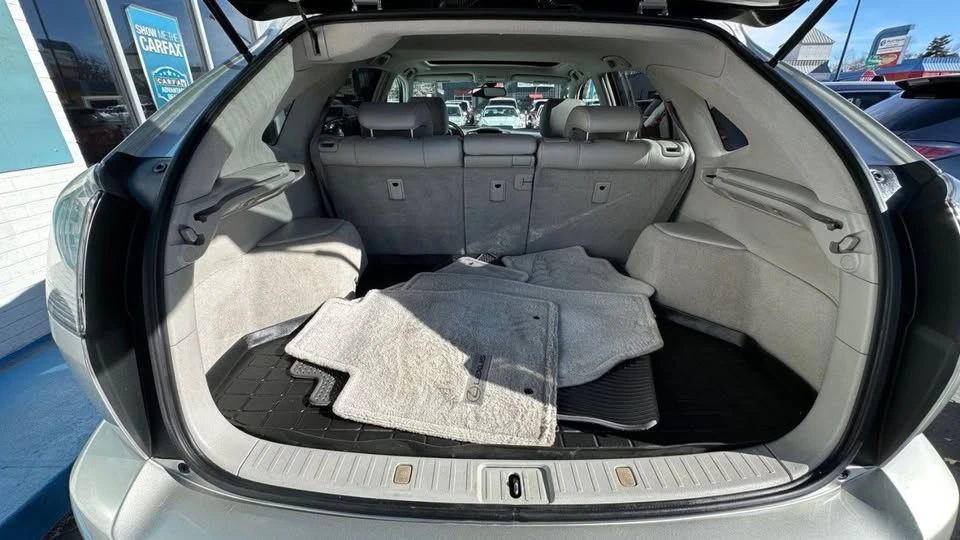 2004 Lexus RX 2nd Gen - Image 10 of 14
