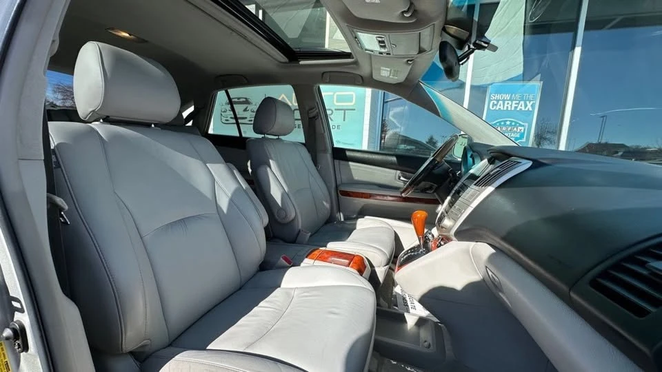 2004 Lexus RX 2nd Gen - Image 13 of 14