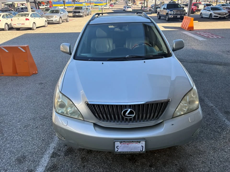 2004 Lexus RX 2nd Gen - Image 5 of 14