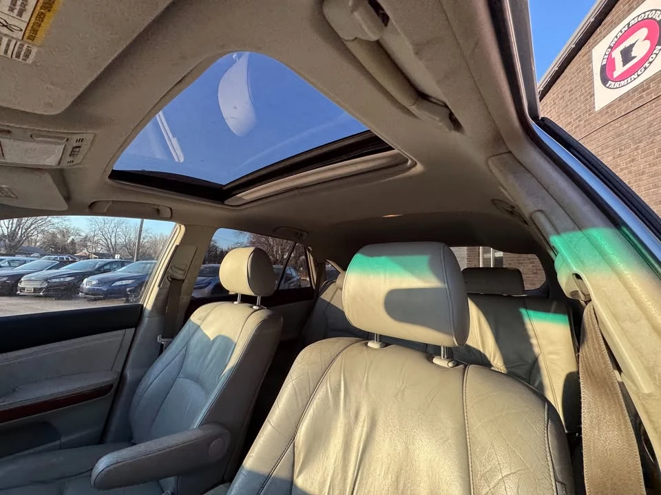 2004 Lexus RX 2nd Gen - Image 6 of 15