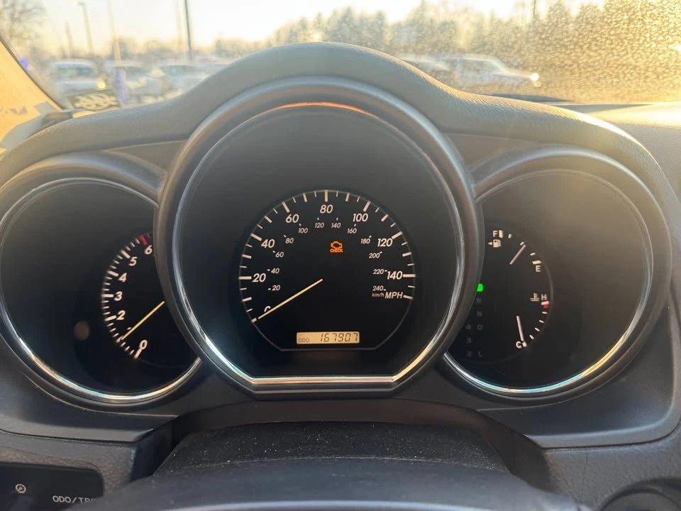 2004 Lexus RX 2nd Gen - Image 7 of 15