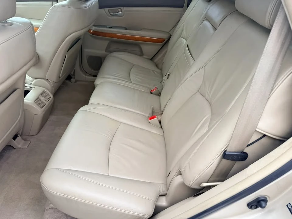 2004 Lexus RX 2nd Gen - Image 19 of 20