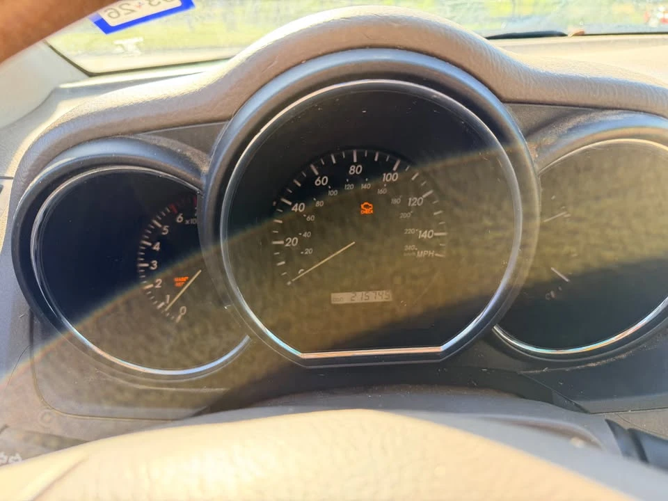 2004 Lexus RX 2nd Gen - Image 5 of 15