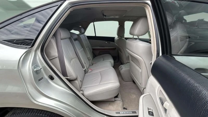 2004 Lexus RX 2nd Gen - Image 12 of 15