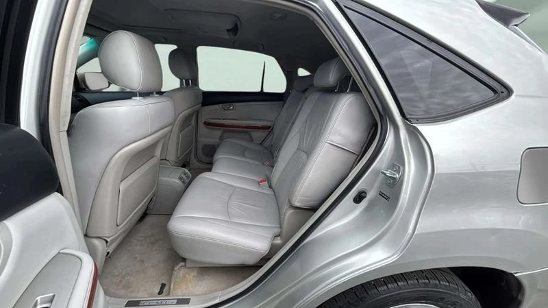 2004 Lexus RX 2nd Gen - Image 10 of 15