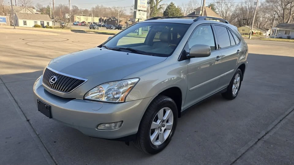 2004 Lexus RX 2nd Gen - Image 5 of 14