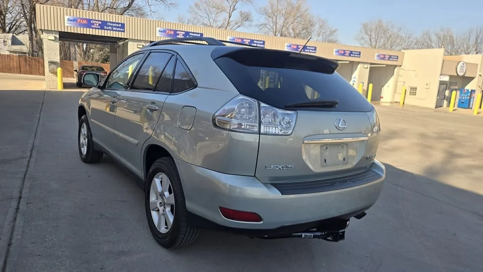 2004 Lexus RX 2nd Gen - Image 10 of 14