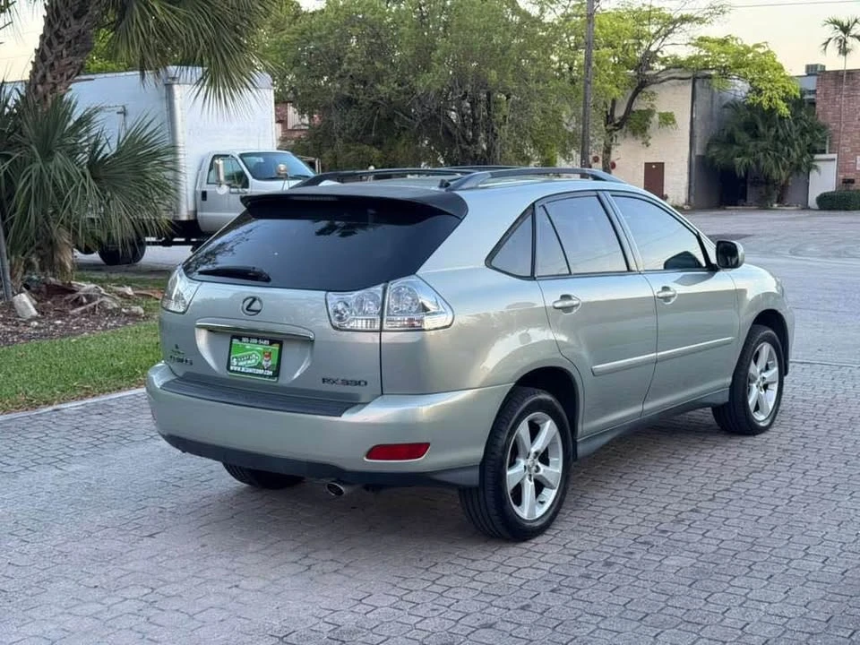2004 Lexus RX 2nd Gen - Image 4 of 8