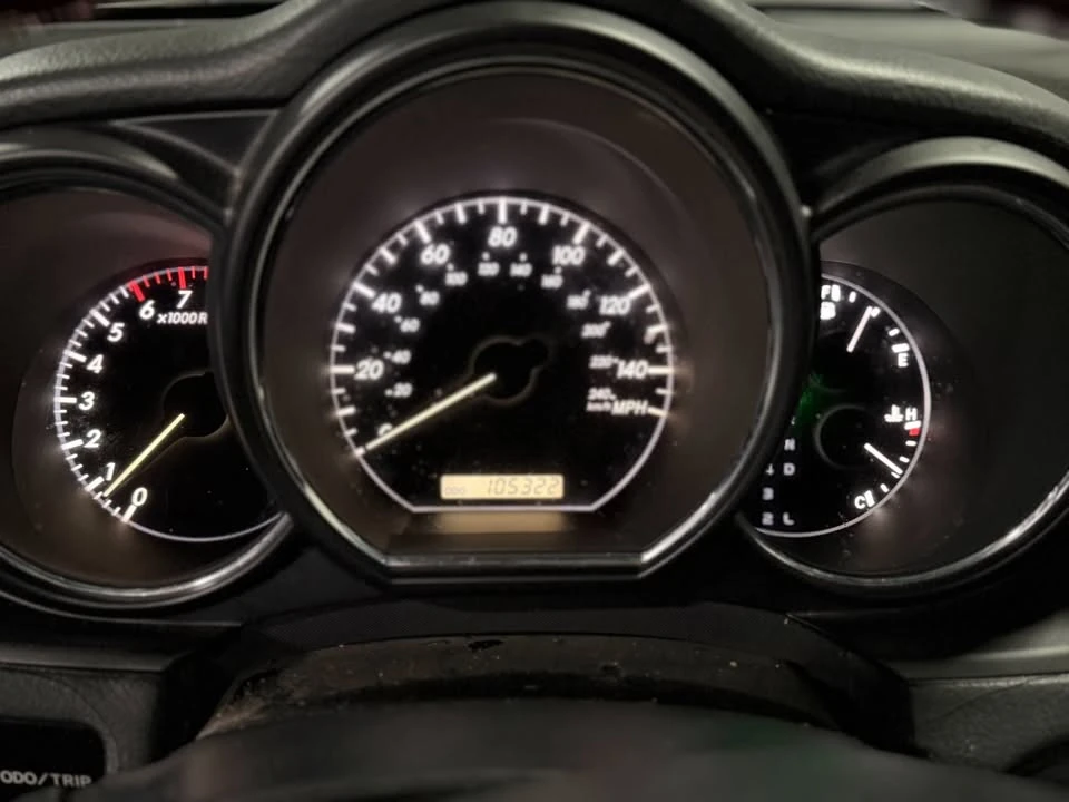 2004 Lexus RX 2nd Gen - Image 19 of 20