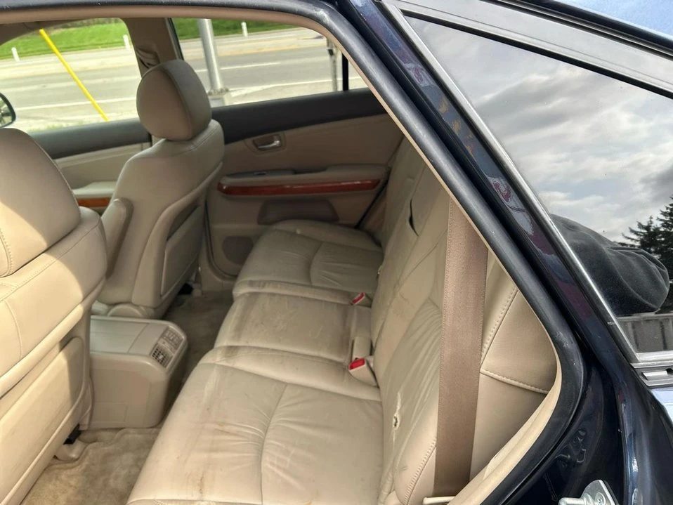 2004 Lexus RX 2nd Gen - Image 11 of 18