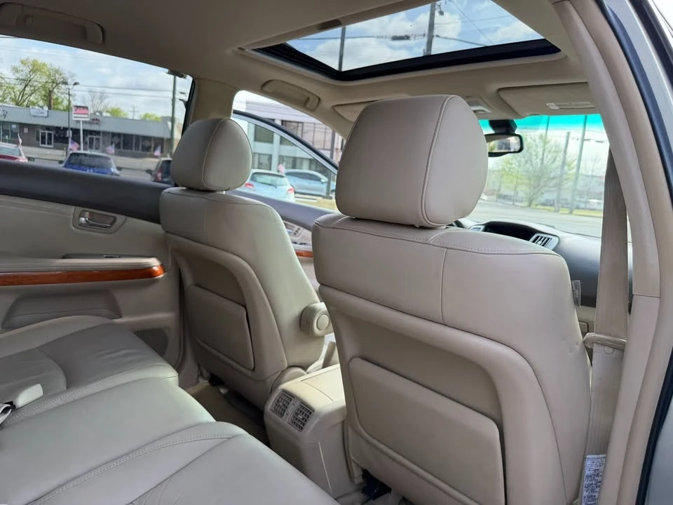 2004 Lexus RX 2nd Gen - Image 18 of 20