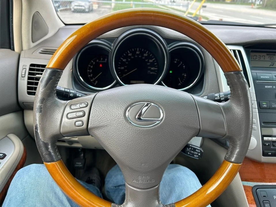 2004 Lexus RX 2nd Gen - Image 14 of 18