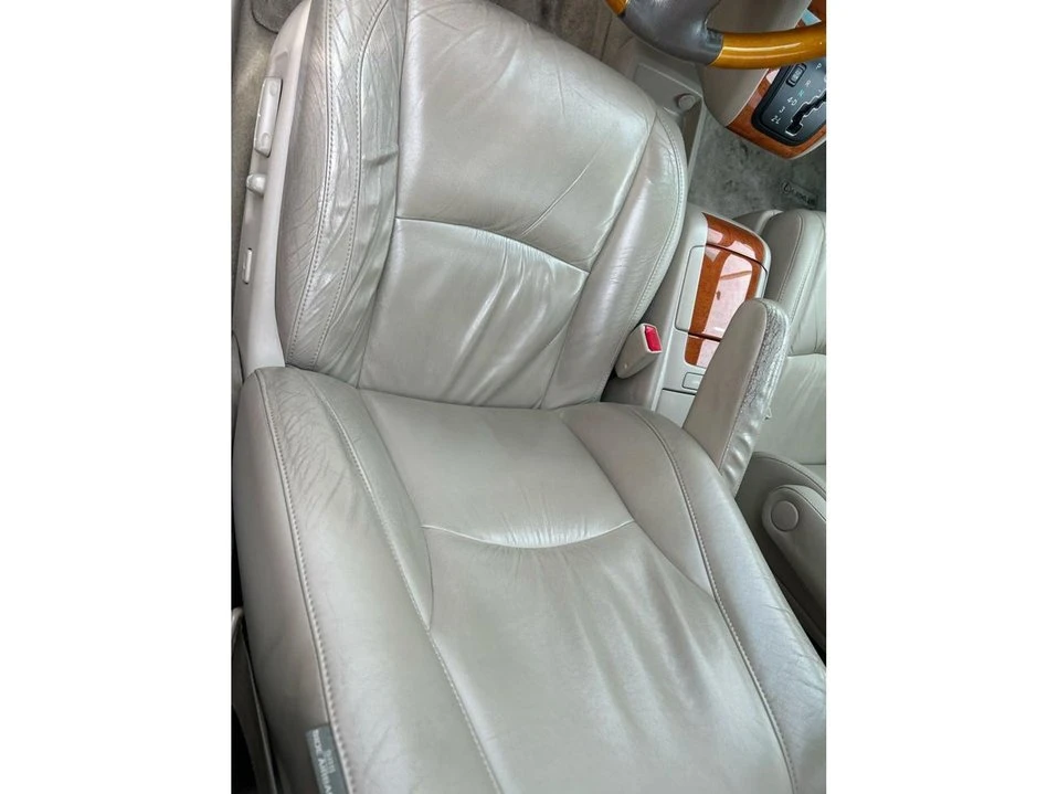 2004 Lexus RX 2nd Gen - Image 13 of 18