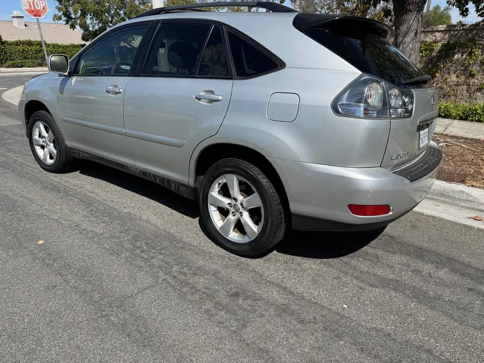 2004 Lexus RX 2nd Gen - Image 3 of 8