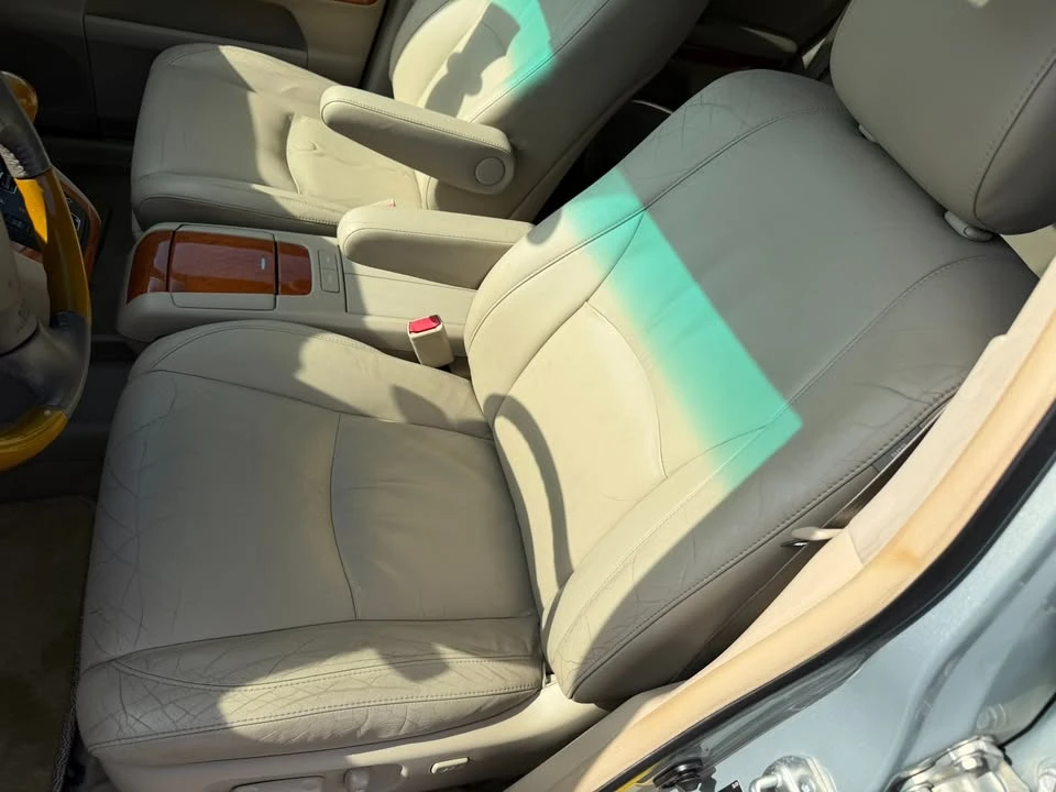 2004 Lexus RX 2nd Gen - Image 4 of 20