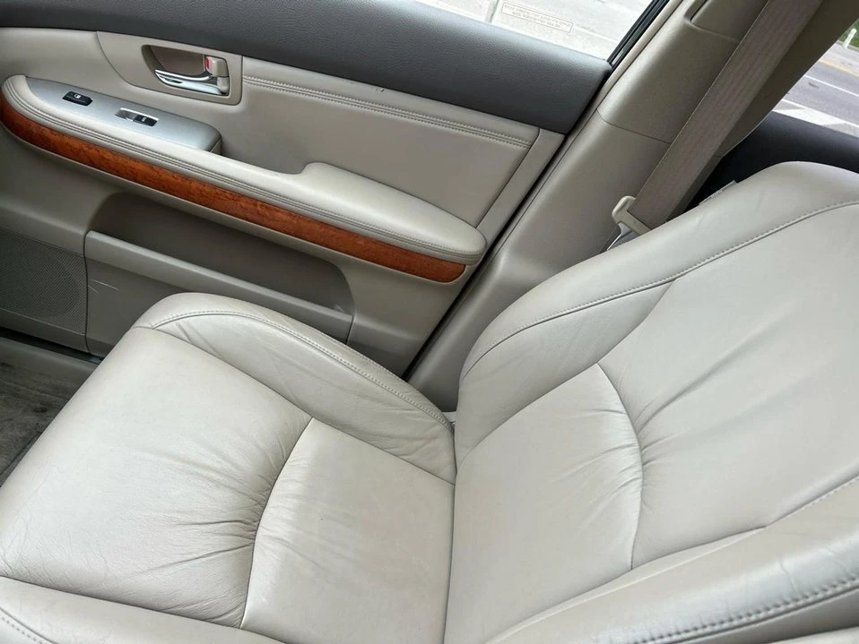 2004 Lexus RX 2nd Gen - Image 17 of 18