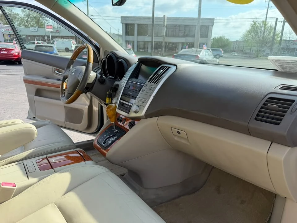 2004 Lexus RX 2nd Gen - Image 3 of 20