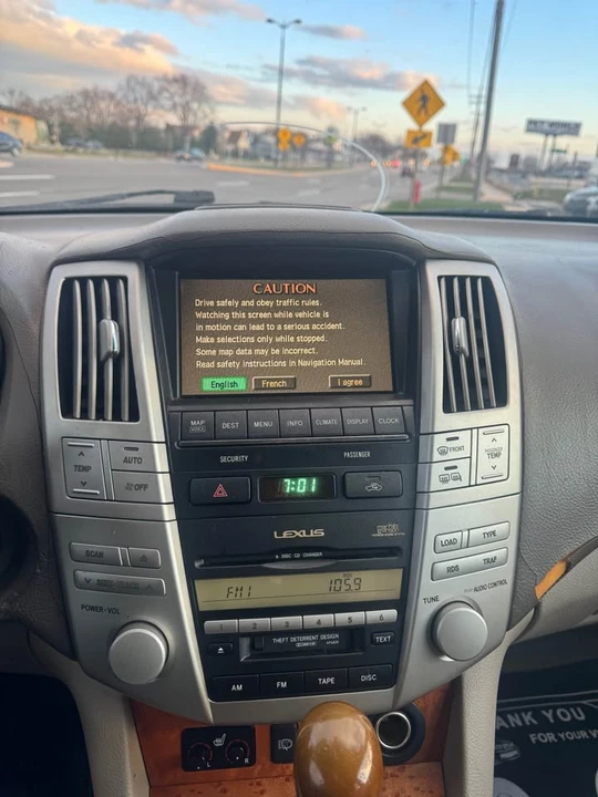 2004 Lexus RX 2nd Gen - Image 16 of 17