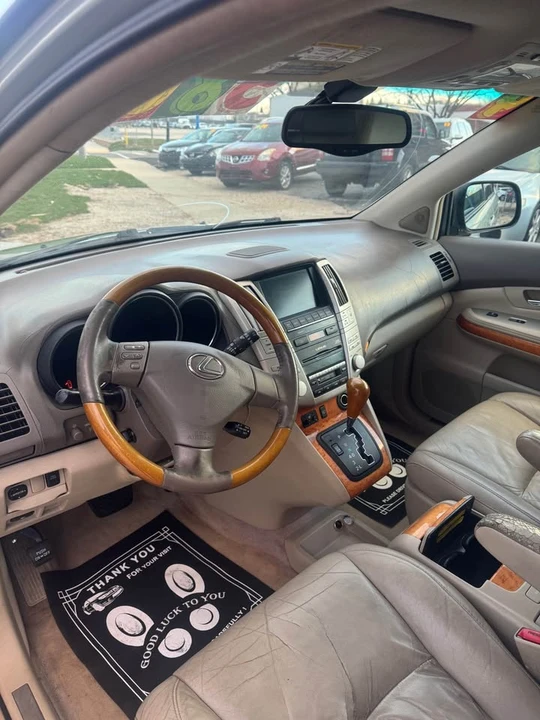 2004 Lexus RX 2nd Gen - Image 11 of 17