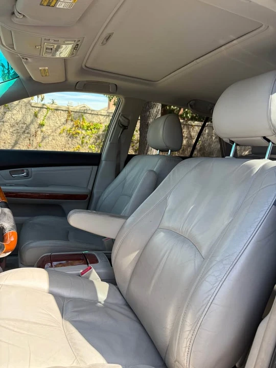 2004 Lexus RX 2nd Gen - Image 8 of 8