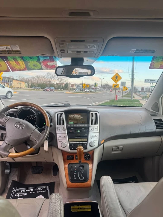 2004 Lexus RX 2nd Gen - Image 14 of 17