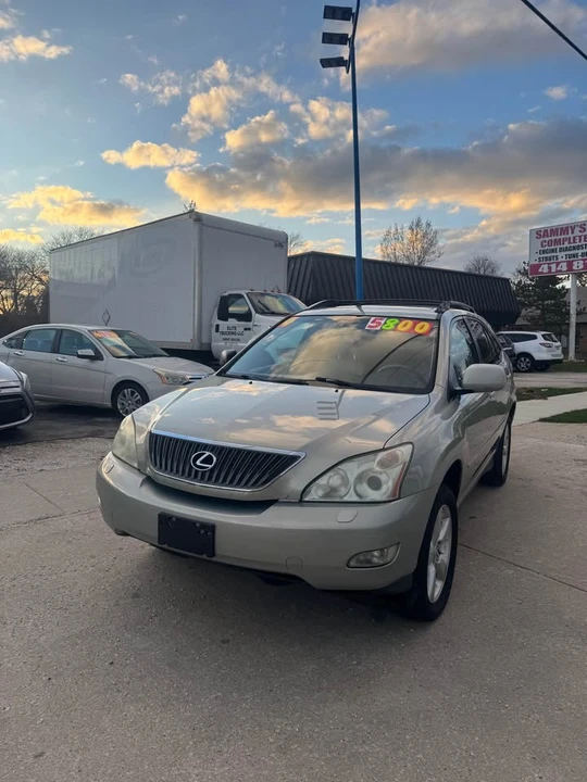 2004 Lexus RX 2nd Gen - Image 3 of 17