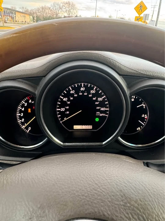 2004 Lexus RX 2nd Gen - Image 15 of 17