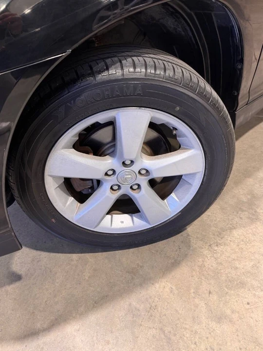 2004 Lexus RX 2nd Gen - Image 5 of 19