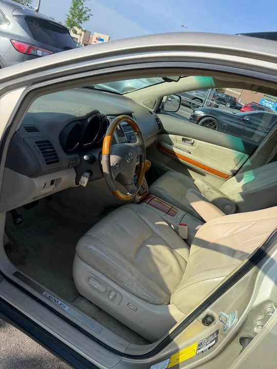 2004 Lexus RX 2nd Gen - Image 8 of 16
