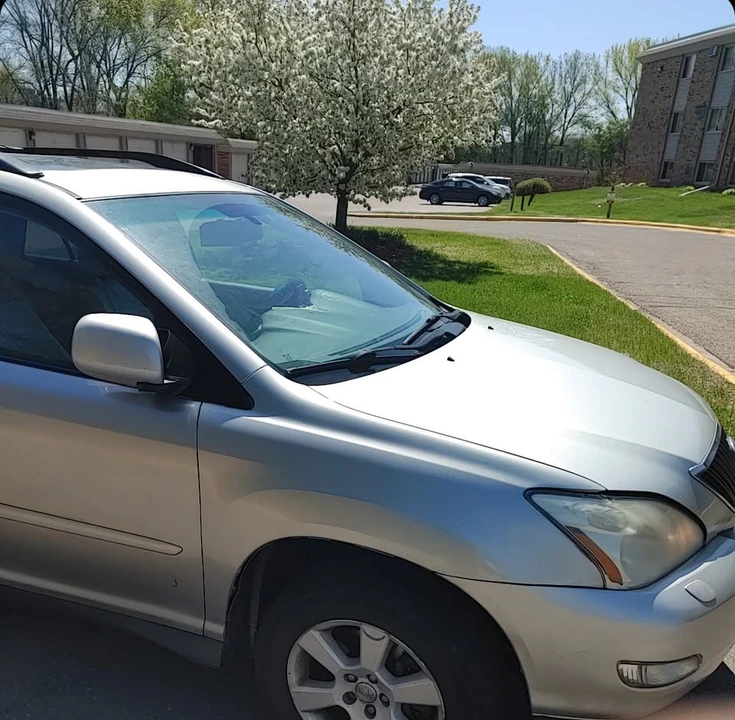 2004 Lexus RX 2nd Gen - Image 4 of 6