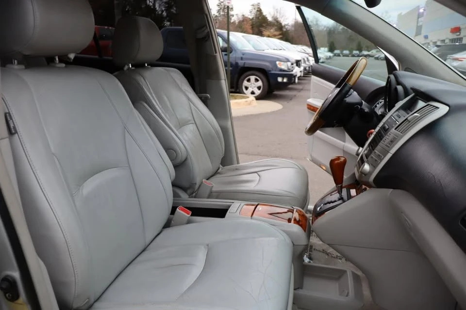 2004 Lexus RX 2nd Gen - Image 15 of 20