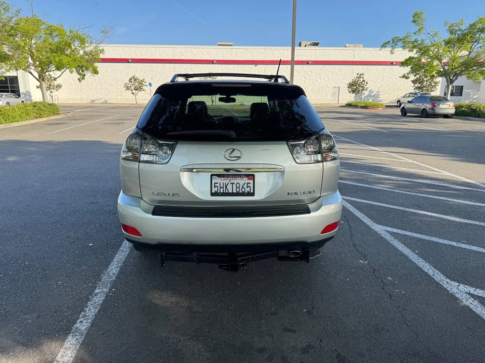 2004 Lexus RX 2nd Gen - Image 4 of 17