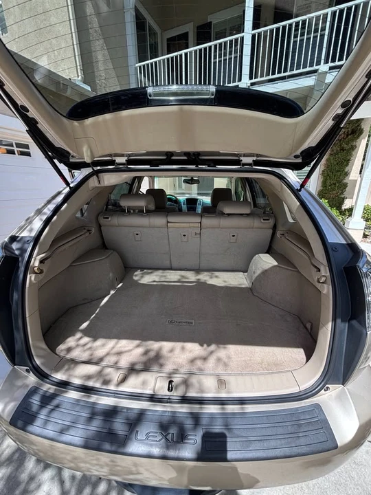 2004 Lexus RX 2nd Gen - Image 12 of 15