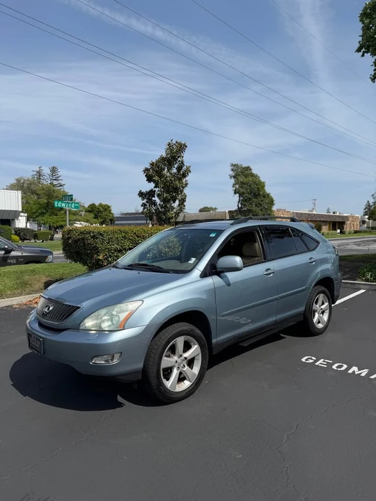 2004 Lexus RX 2nd Gen - Image 4 of 15