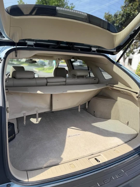 2004 Lexus RX 2nd Gen - Image 8 of 15