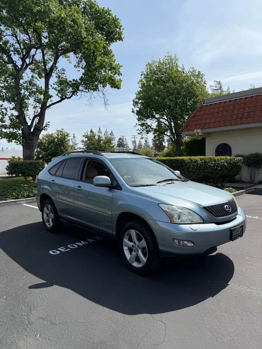2004 Lexus RX 2nd Gen - Image 3 of 15