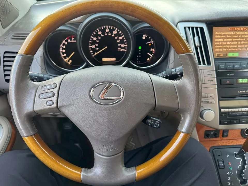 2004 Lexus RX 2nd Gen - Image 19 of 20