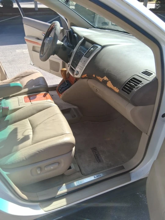 2004 Lexus RX 2nd Gen - Image 15 of 20