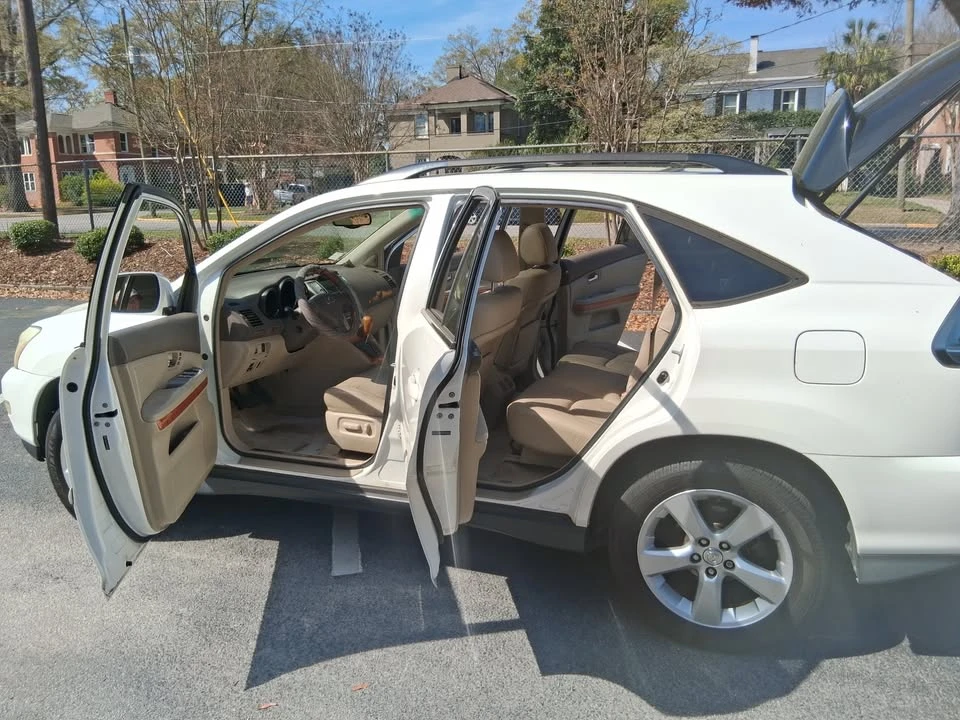 2004 Lexus RX 2nd Gen - Image 10 of 20