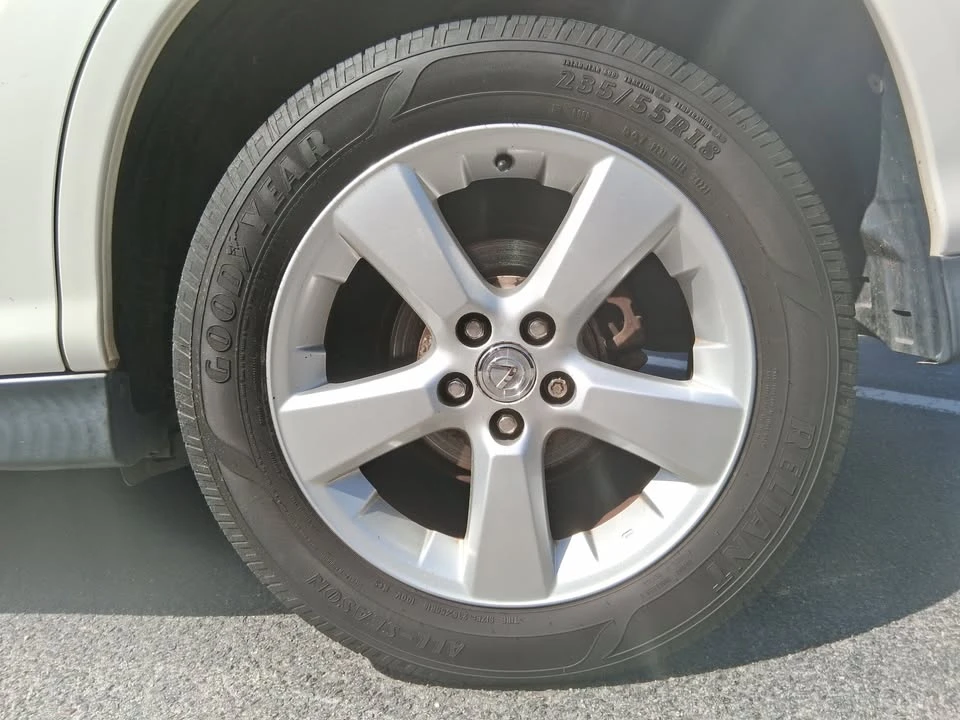 2004 Lexus RX 2nd Gen - Image 8 of 20