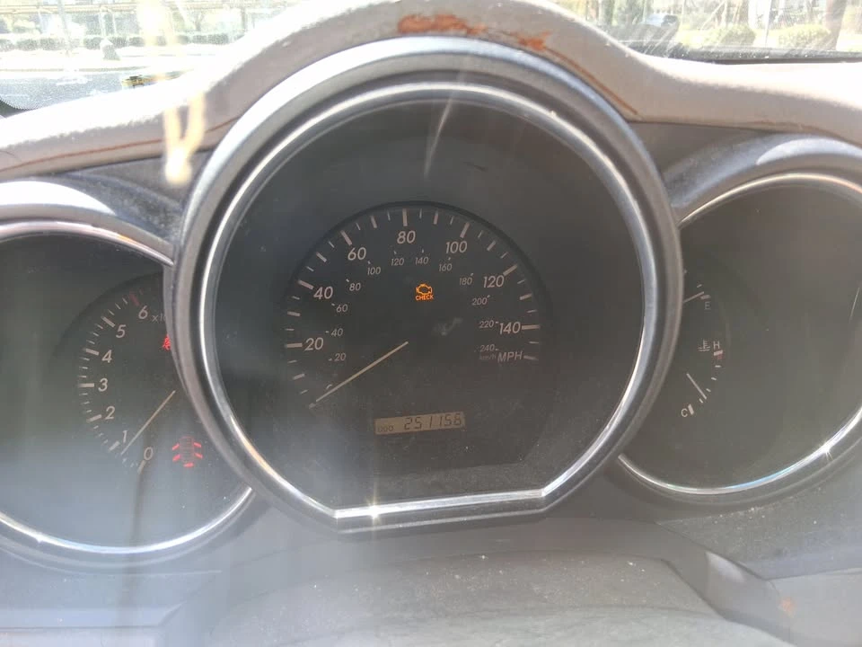 2004 Lexus RX 2nd Gen - Image 16 of 20