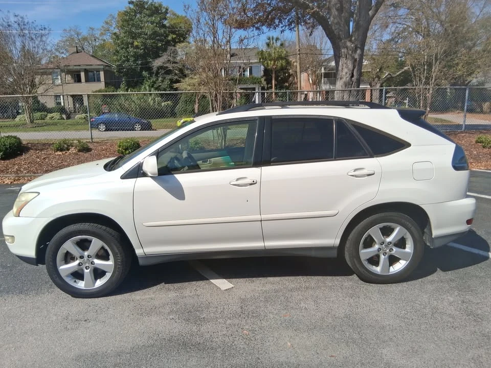 2004 Lexus RX 2nd Gen - Image 3 of 20