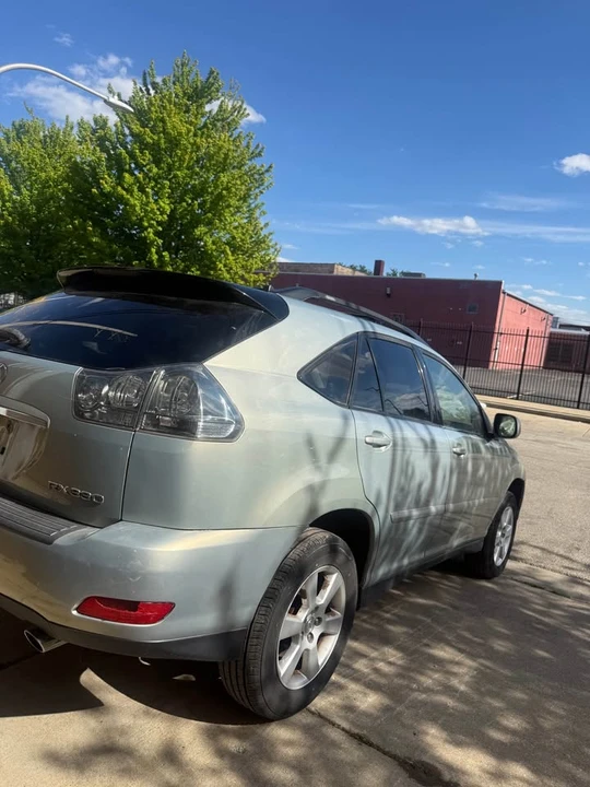 2004 Lexus RX 2nd Gen - Image 7 of 20