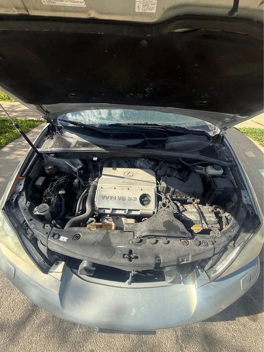 2004 Lexus RX 2nd Gen - Image 10 of 20