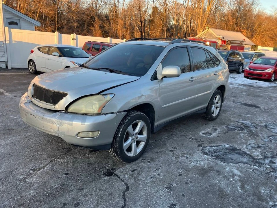 2004 Lexus RX 2nd Gen - Image 9 of 20