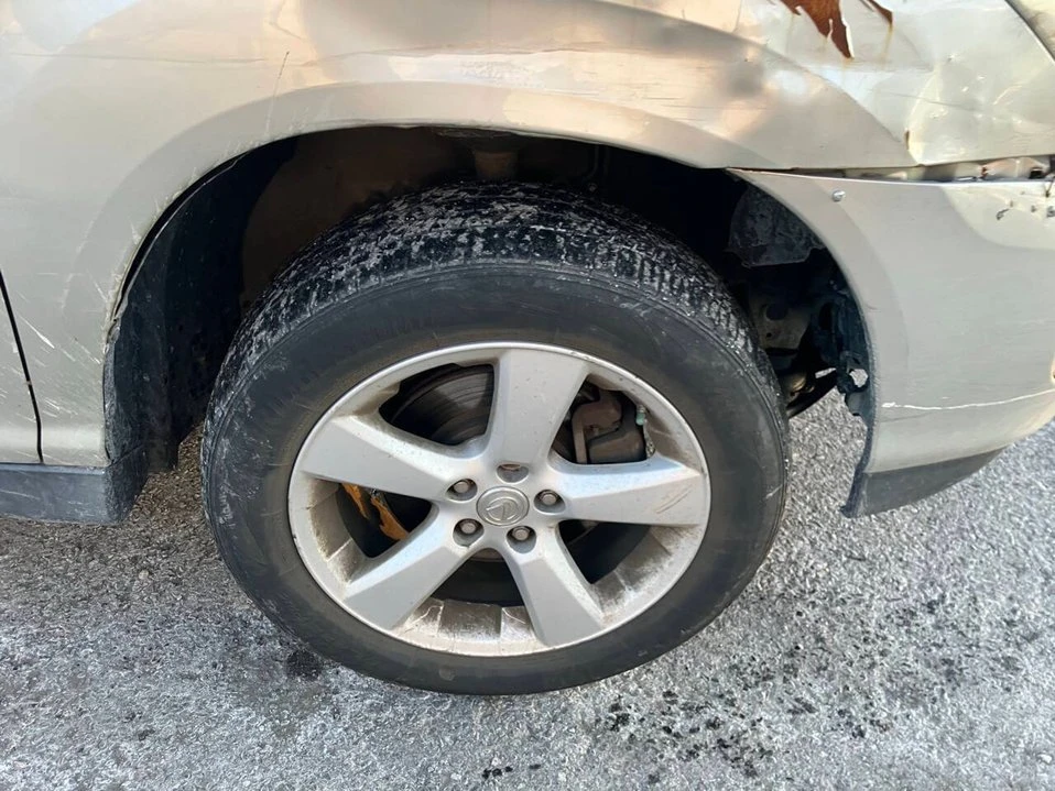 2004 Lexus RX 2nd Gen - Image 14 of 20